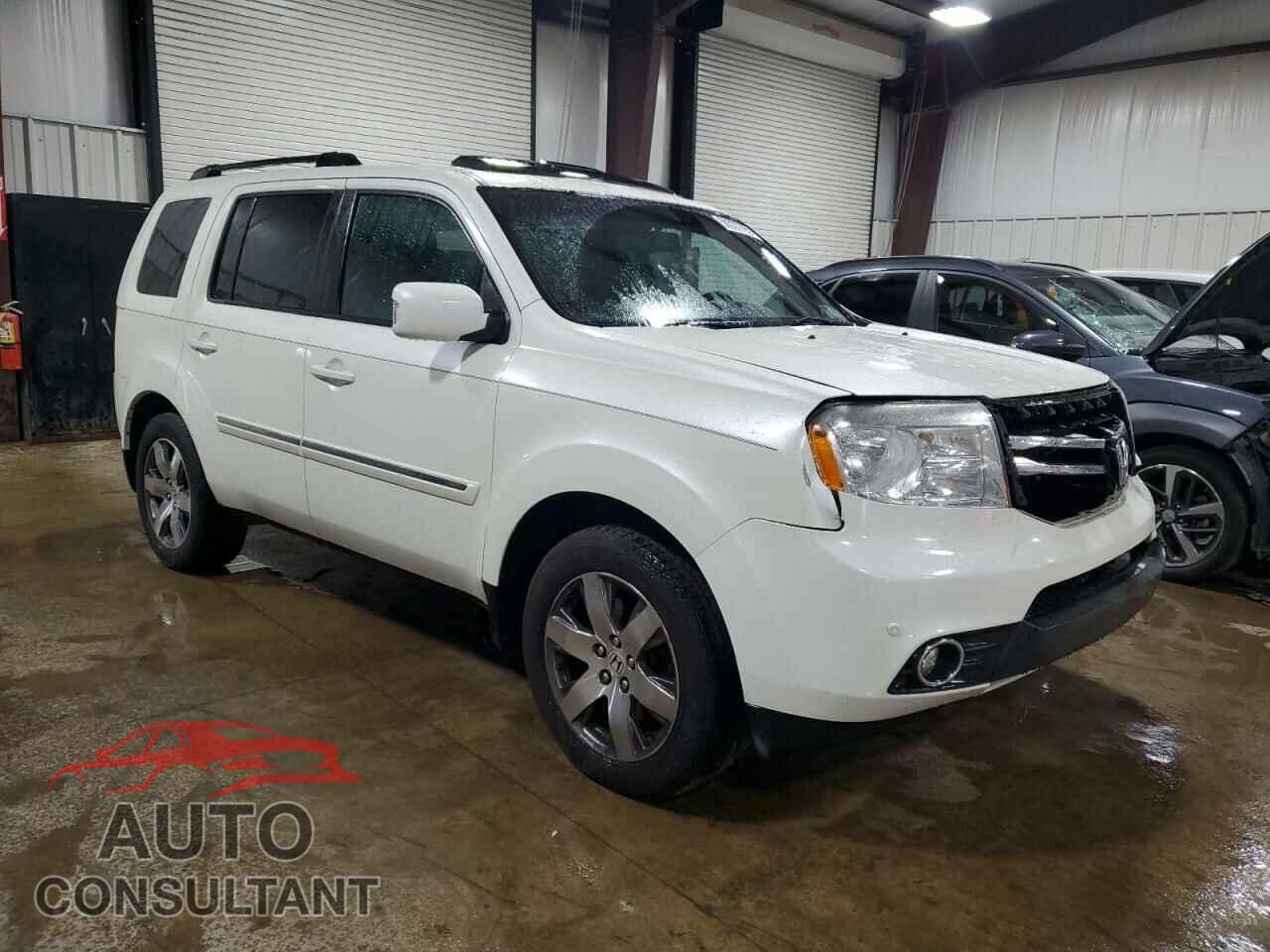 HONDA PILOT 2015 - 5FNYF4H92FB044216