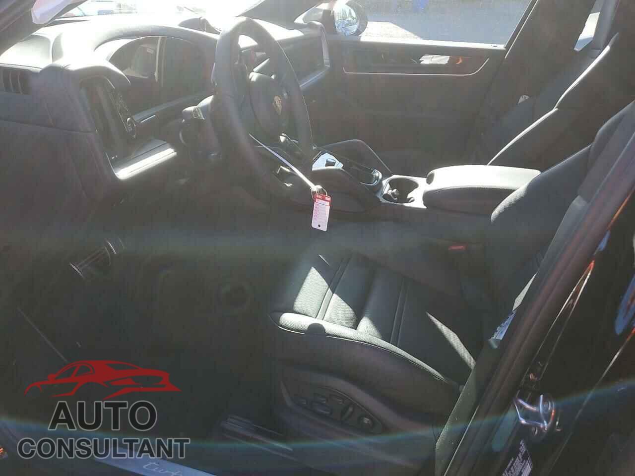 PORSCHE CAYENNE 2024 - WP1BK2AY9RDA72984