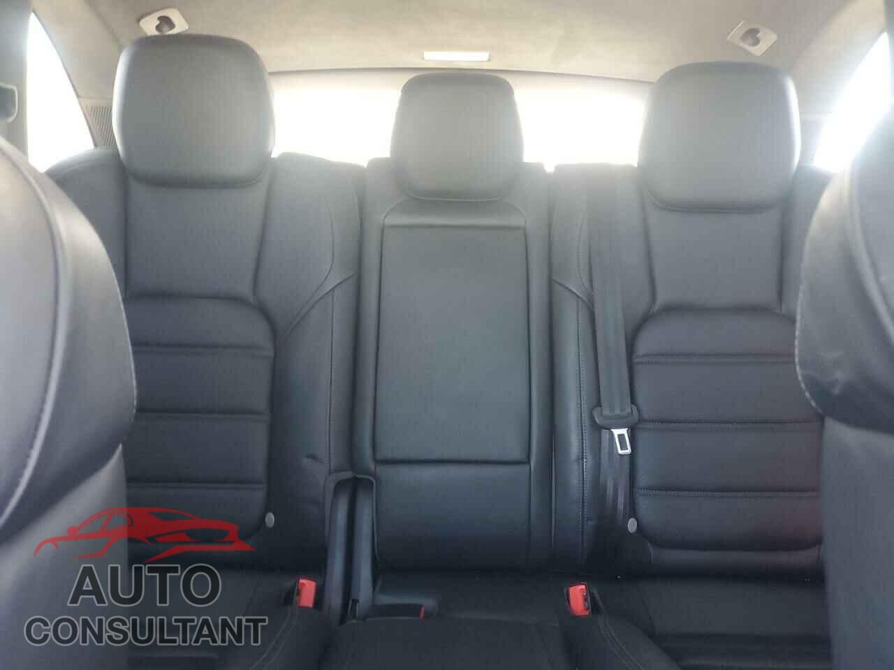 PORSCHE CAYENNE 2012 - WP1AC2A25CLA80713