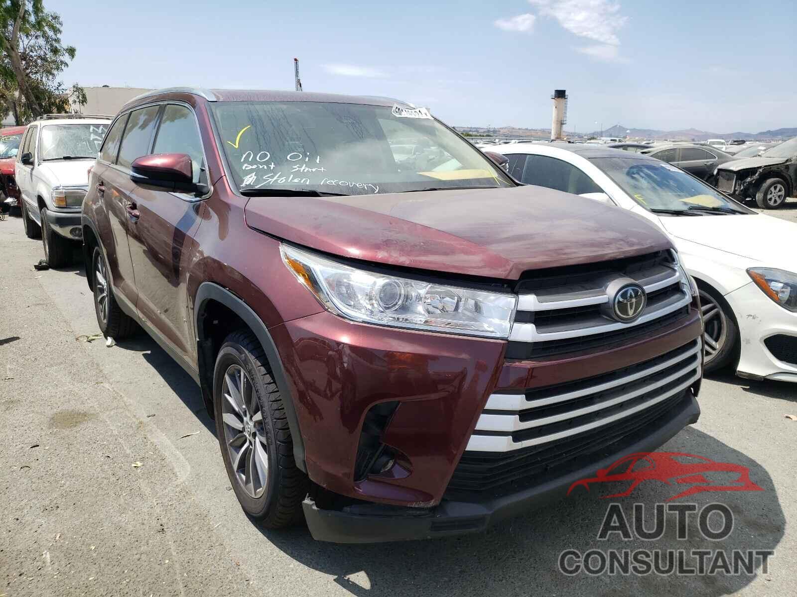 TOYOTA HIGHLANDER 2019 - 5TDJZRFH5KS919519