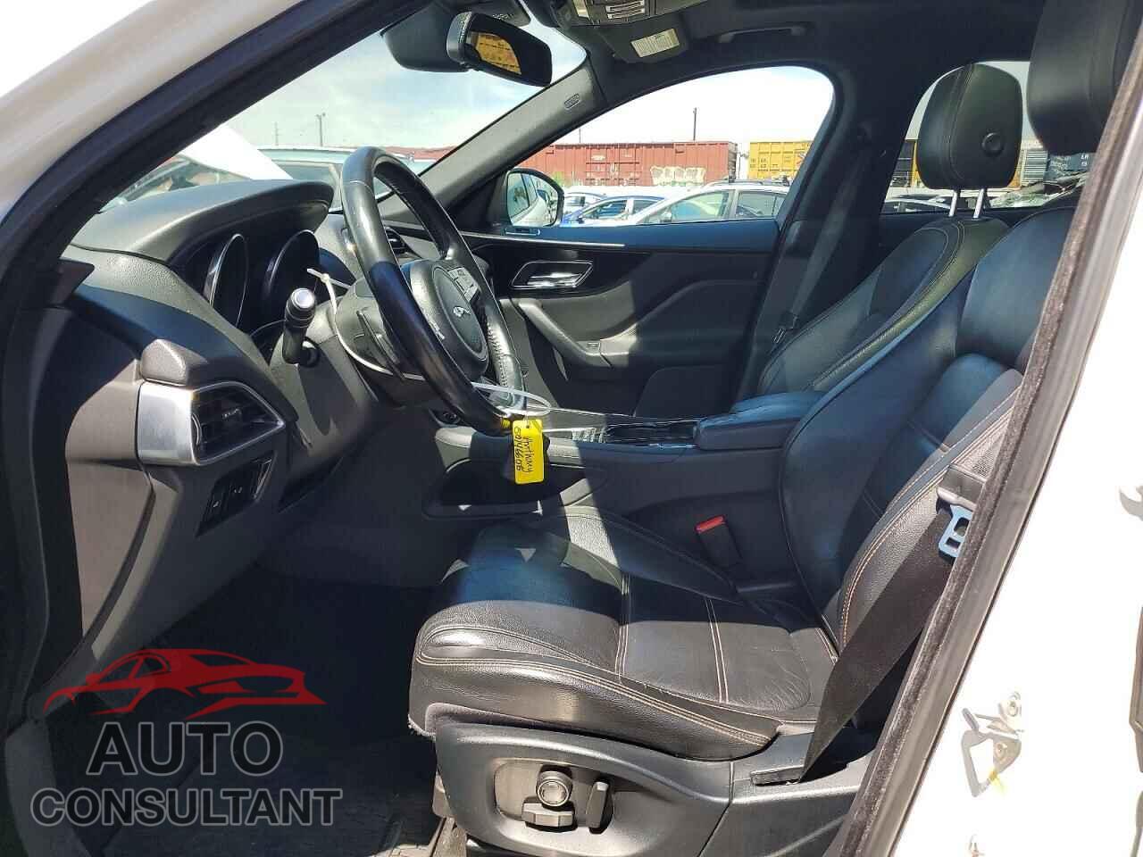 JAGUAR F-PACE 2017 - SADCK2BVXHA088769