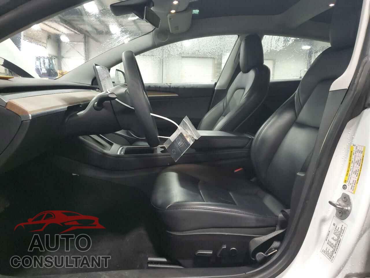 TESLA MODEL 3 2021 - 5YJ3E1EA3MF060612
