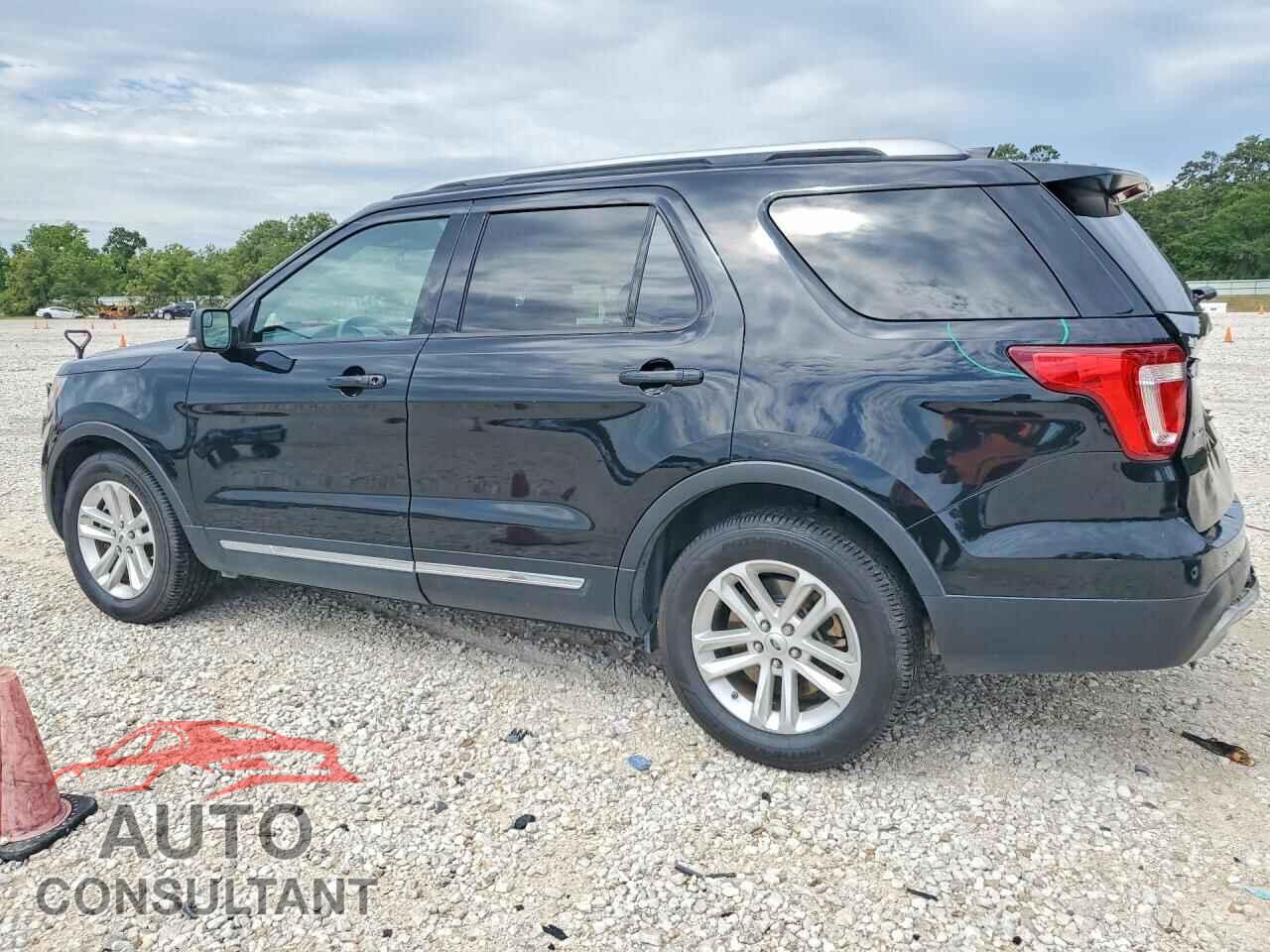 FORD EXPLORER 2017 - 1FM5K7D86HGE10647