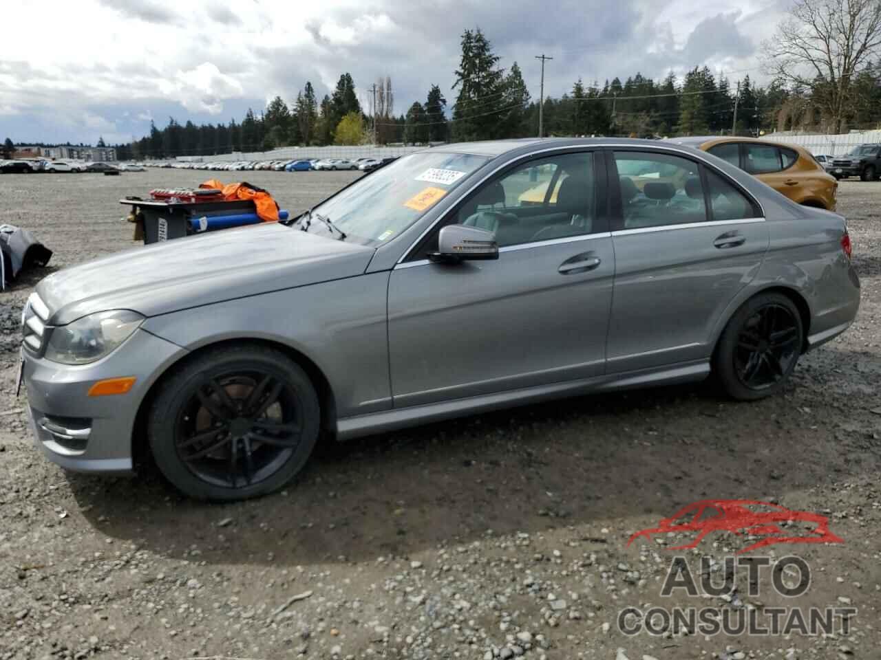 MERCEDES-BENZ C-CLASS 2013 - WDDGF4HB7DR293428