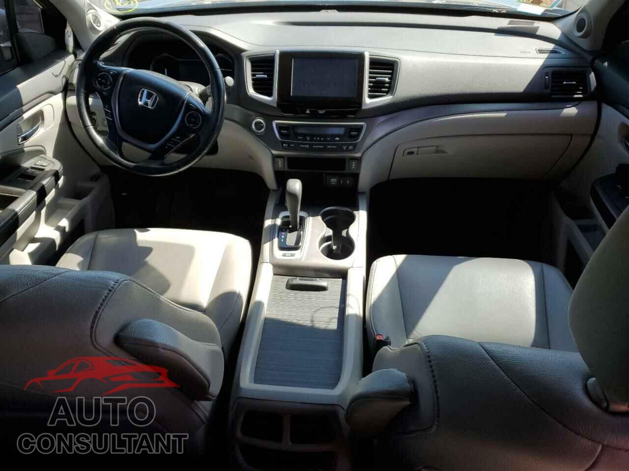 HONDA PILOT 2017 - 5FNYF6H51HB075050