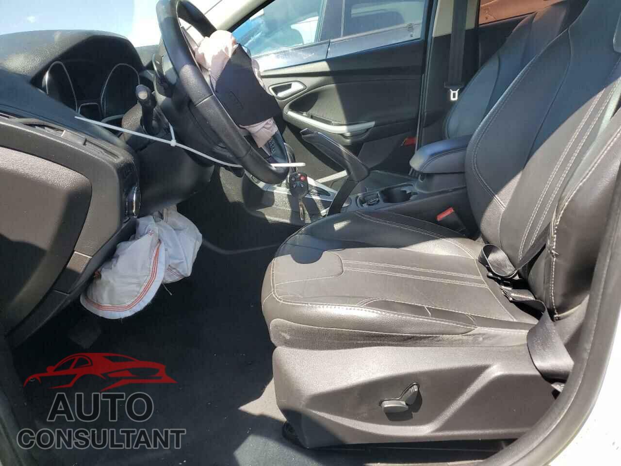 FORD FOCUS 2013 - 1FADP3K26DL279817