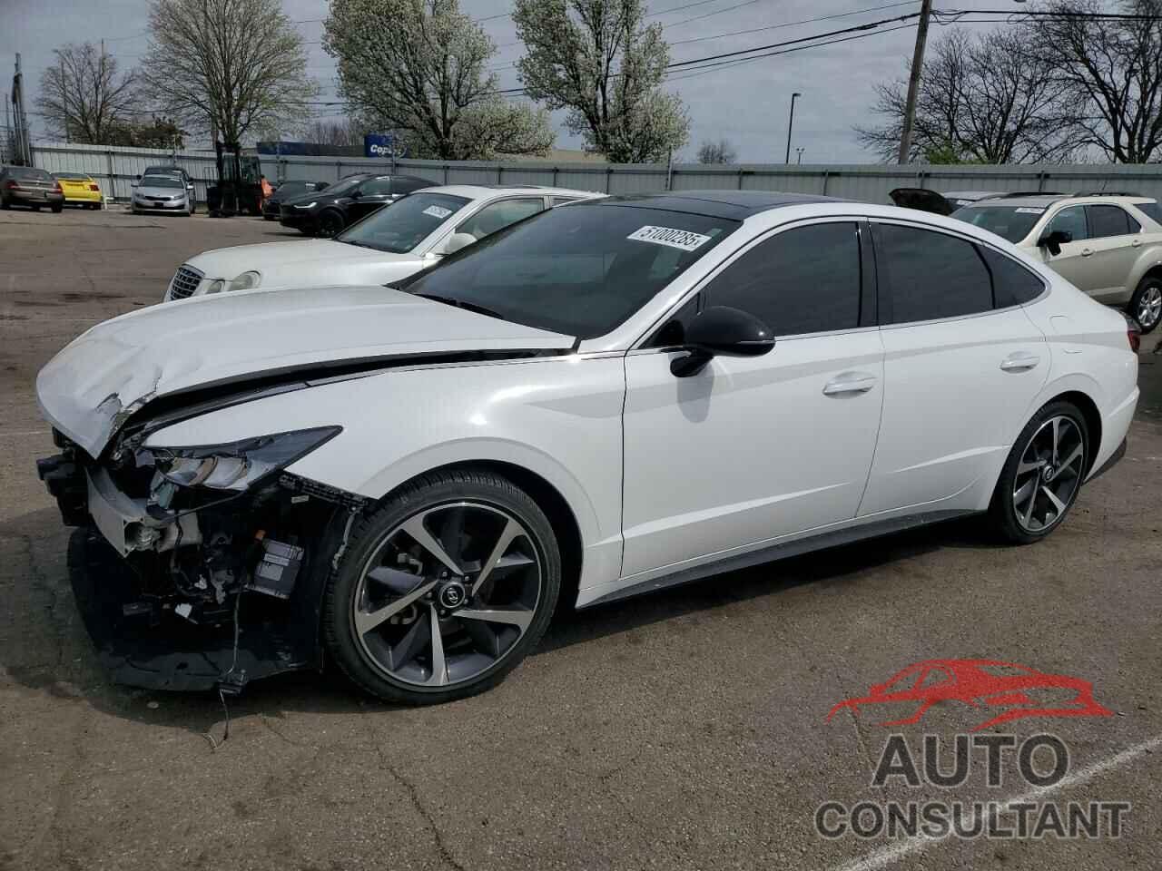 HYUNDAI SONATA 2023 - KMHL44J2XPA255229
