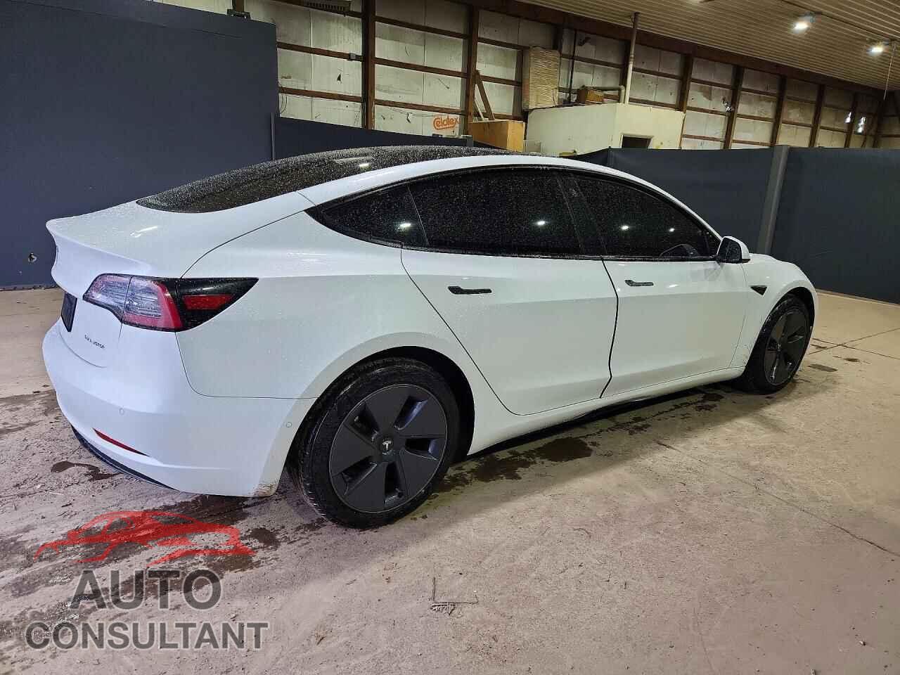 TESLA MODEL 3 2022 - 5YJ3E1EB5NF117595