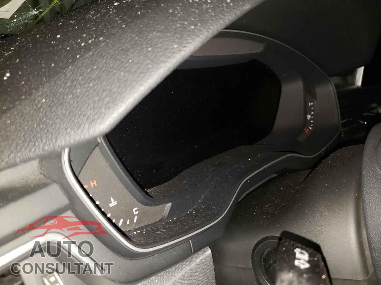 AUDI A4 2018 - WAUDNAF48JA207876
