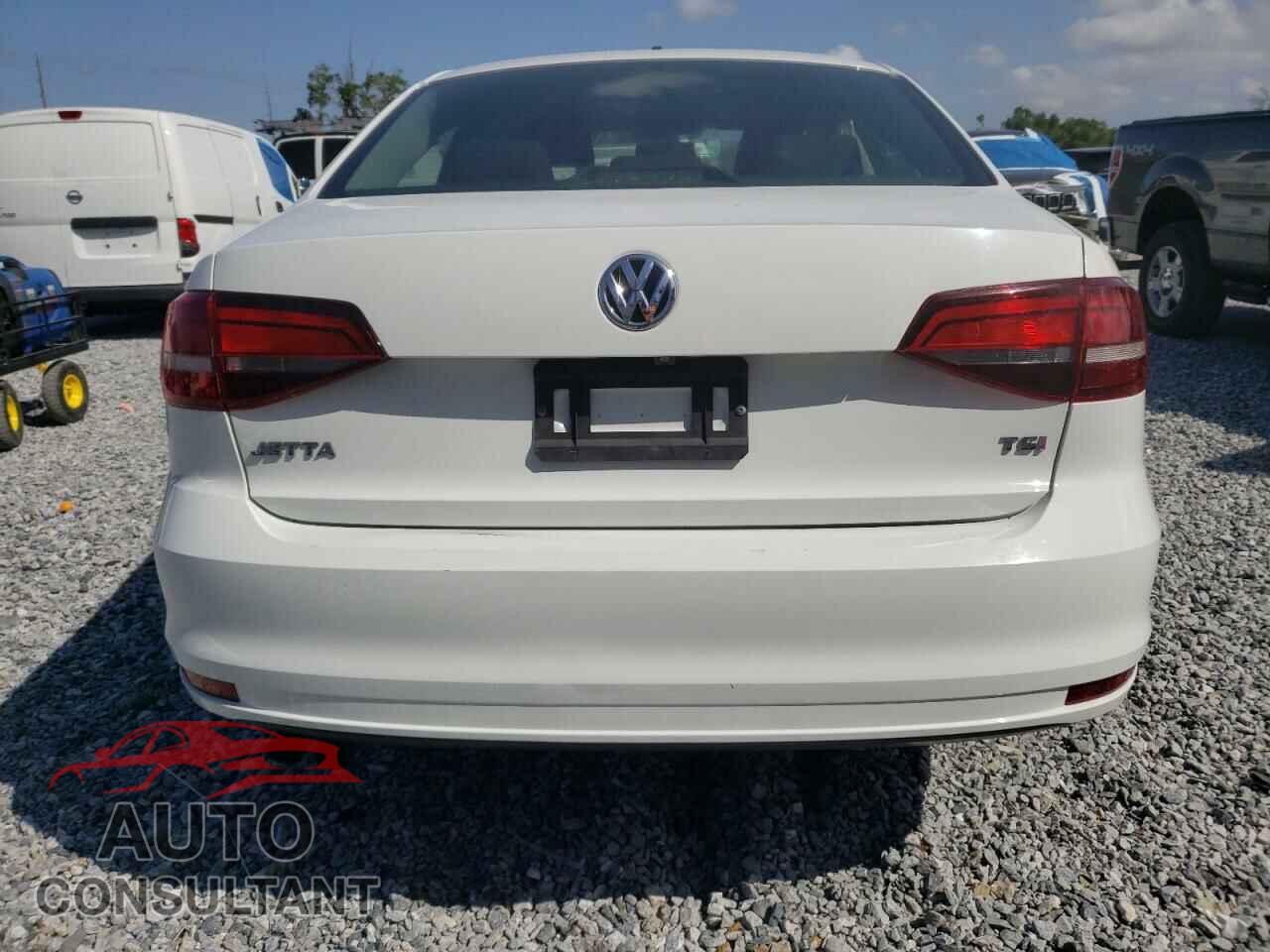 VOLKSWAGEN JETTA 2017 - 3VW2B7AJ2HM323863