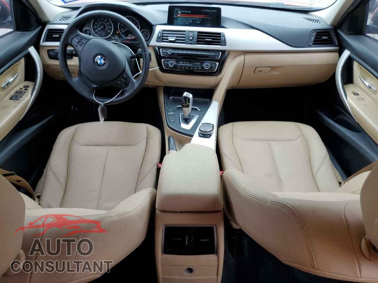 BMW 3 SERIES 2017 - WBA8A9C51HK620459