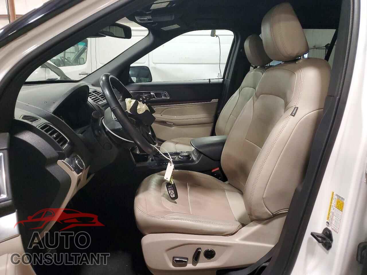 FORD EXPLORER 2018 - 1FM5K8F85JGB27813