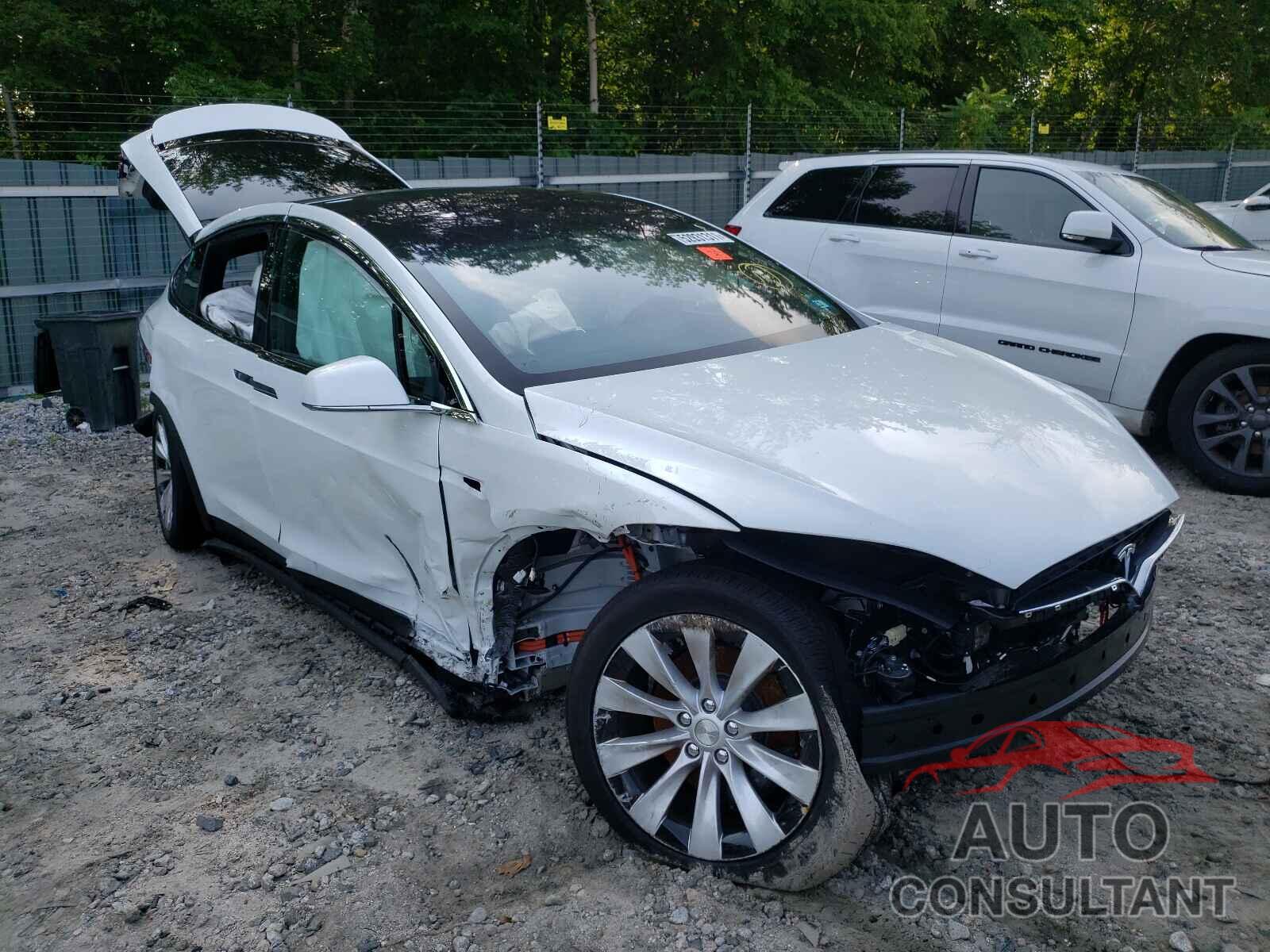 TESLA MODEL X 2020 - 5YJXCDE2XLF263903