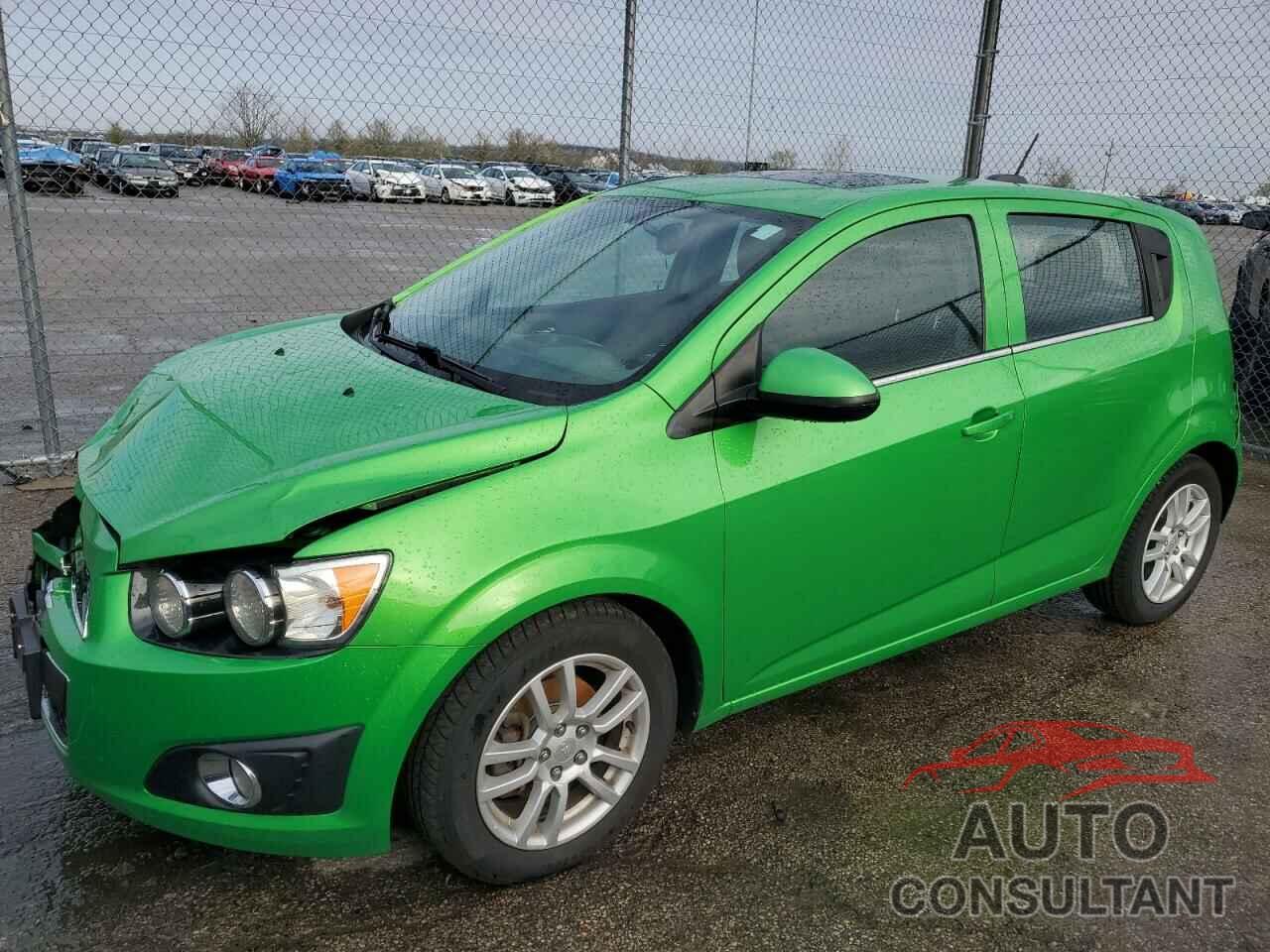 CHEVROLET SONIC 2015 - 1G1JC6SB5F4143226