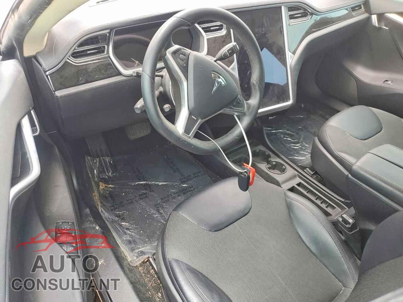 TESLA MODEL S 2013 - 5YJSA1CG2DFP04017
