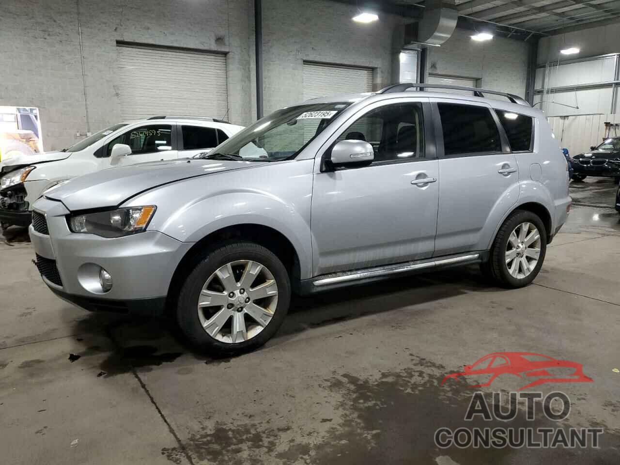 MITSUBISHI OUTLANDER 2013 - JA4JT3AW0DU004672