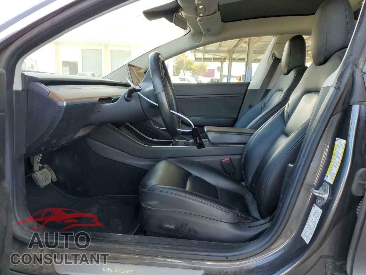 TESLA MODEL 3 2018 - 5YJ3E1EB9JF062983