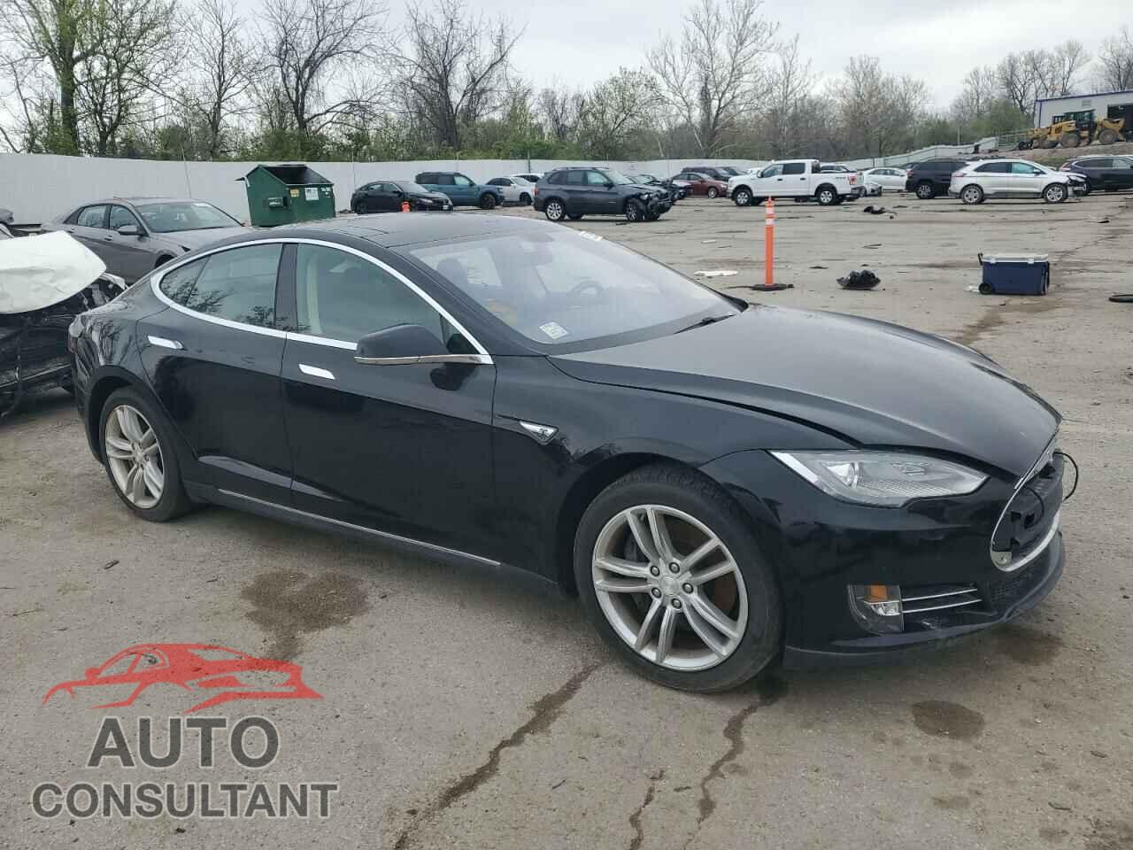 TESLA MODEL S 2014 - 5YJSA1S18EFP40857