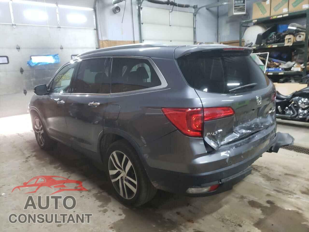 HONDA PILOT 2016 - 5FNYF6H0XGB018154