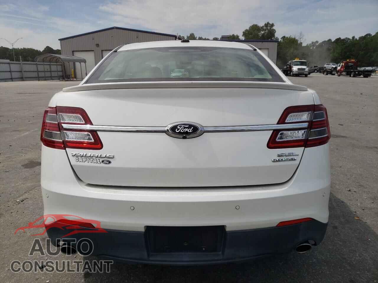 FORD TAURUS 2015 - 1FAHP2E84FG160865