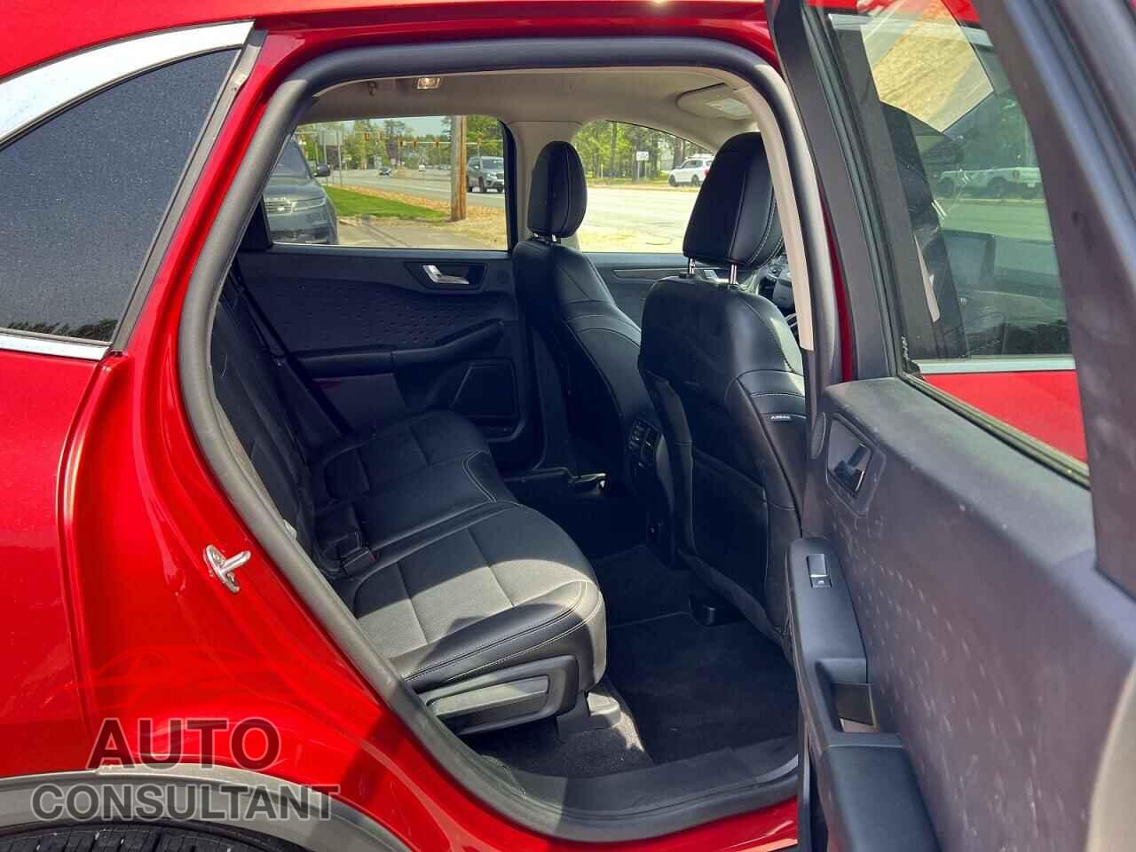FORD ESCAPE 2020 - 1FMCU0DZXLUA46311