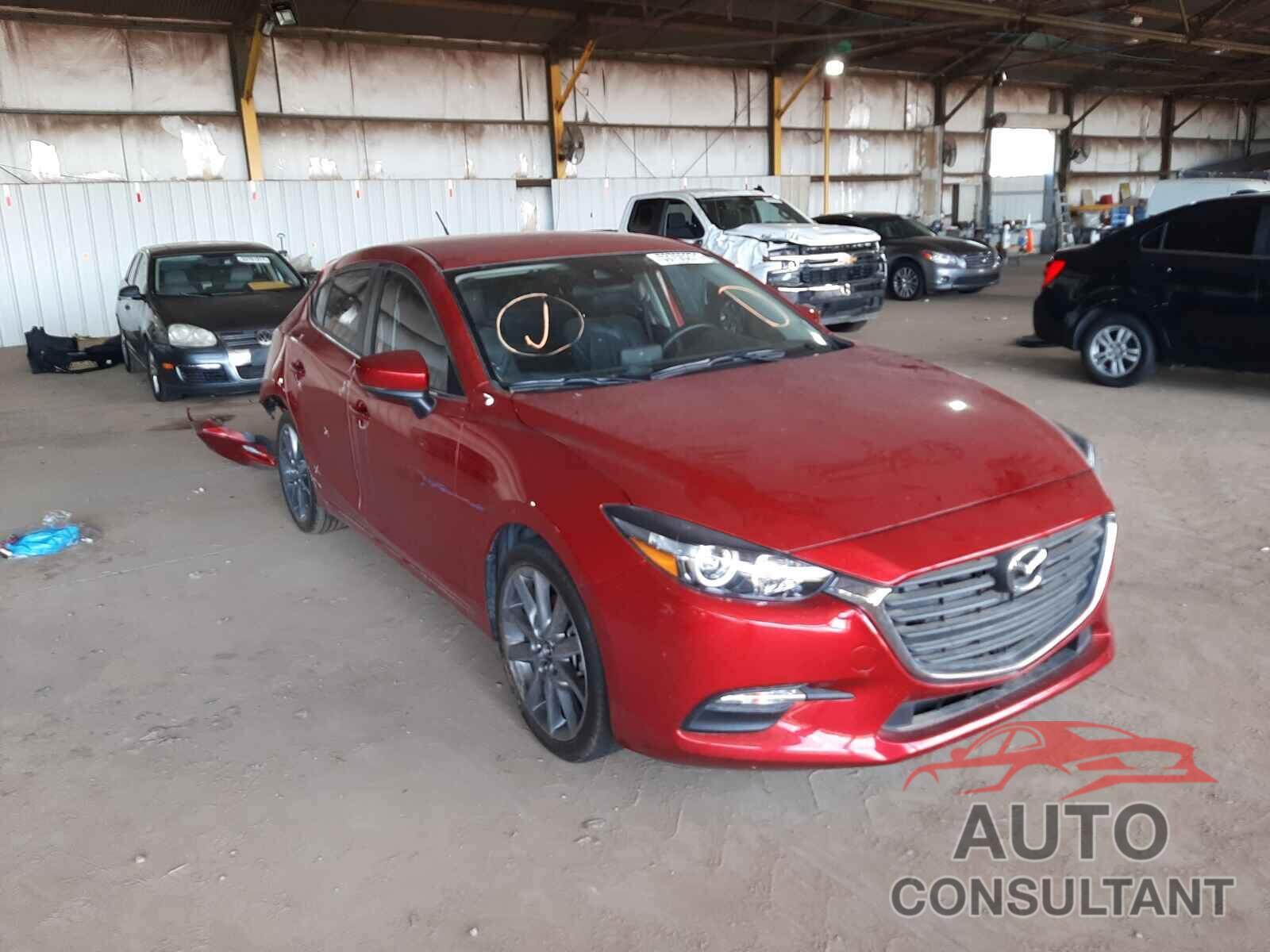 MAZDA 3 2018 - 3MZBN1L39JM270085