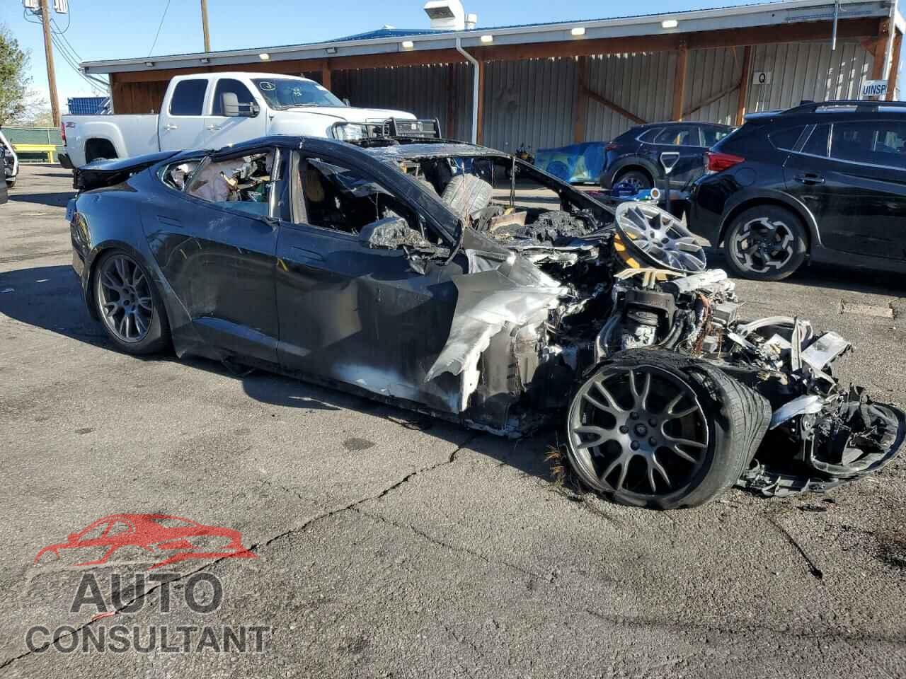 TESLA MODEL S 2022 - 5YJSA1E56NF464984