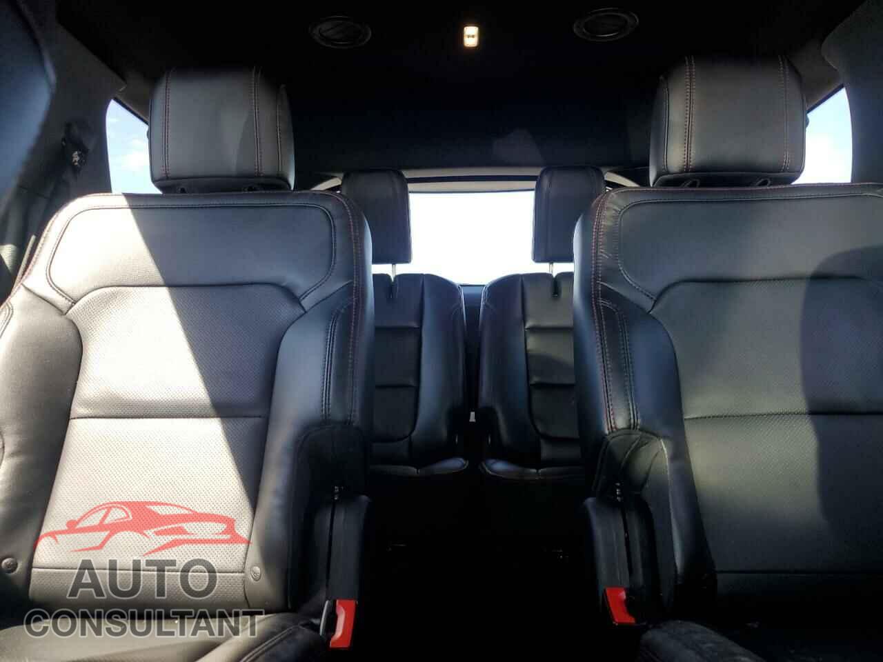 FORD EXPLORER 2018 - 1FM5K8GT1JGB50735