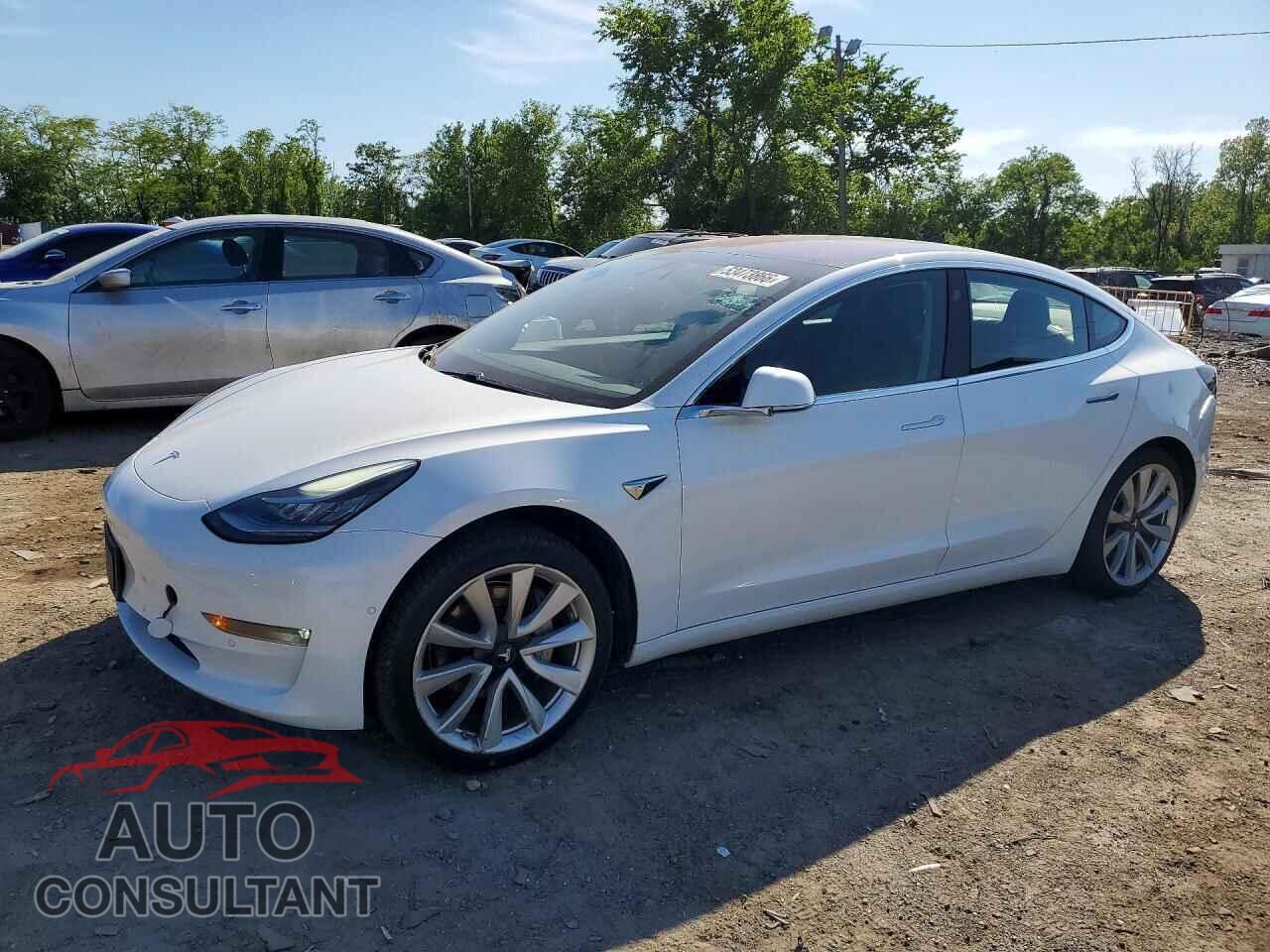 TESLA MODEL 3 2018 - 5YJ3E1EA5JF015733