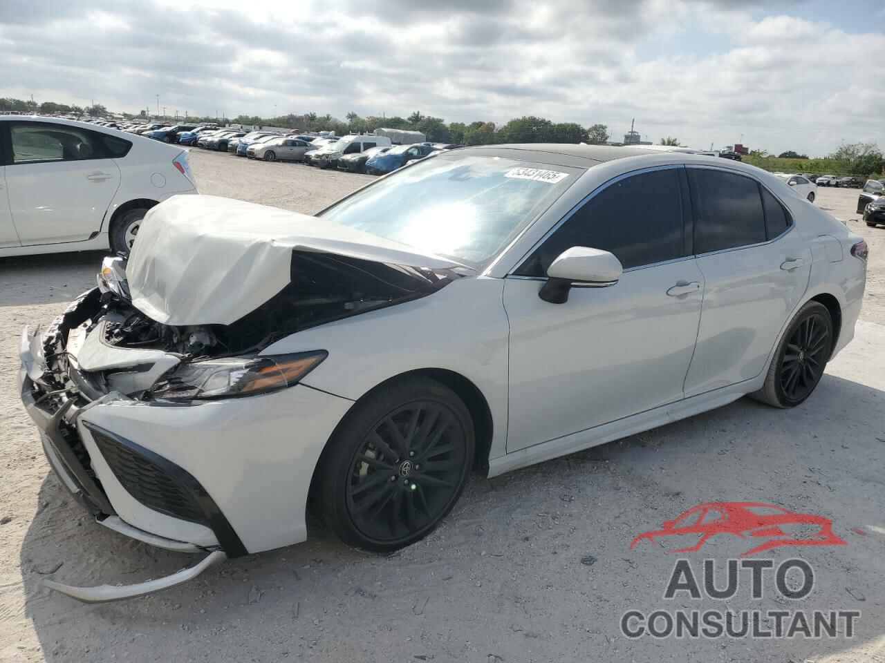 TOYOTA CAMRY 2023 - 4T1K61AK9PU165654