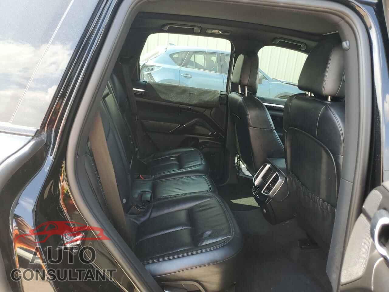 PORSCHE CAYENNE 2016 - WP1AA2A22GLA01641