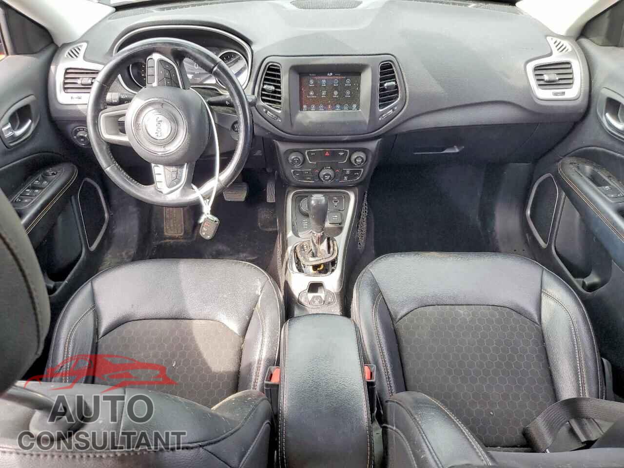 JEEP COMPASS 2019 - 3C4NJDBB7KT678792