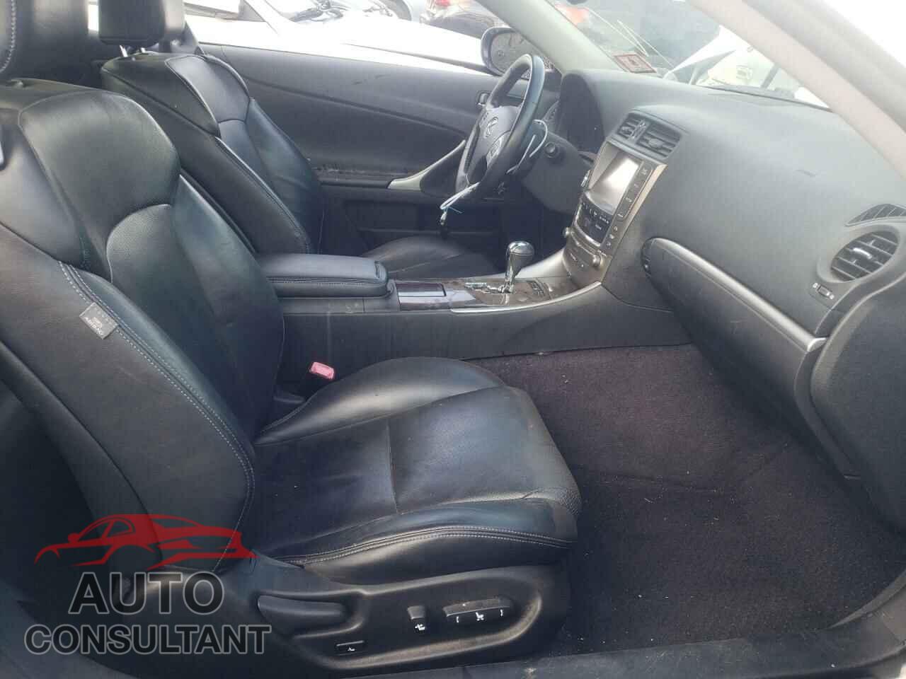 LEXUS IS 2013 - JTHFE2C22D2508998