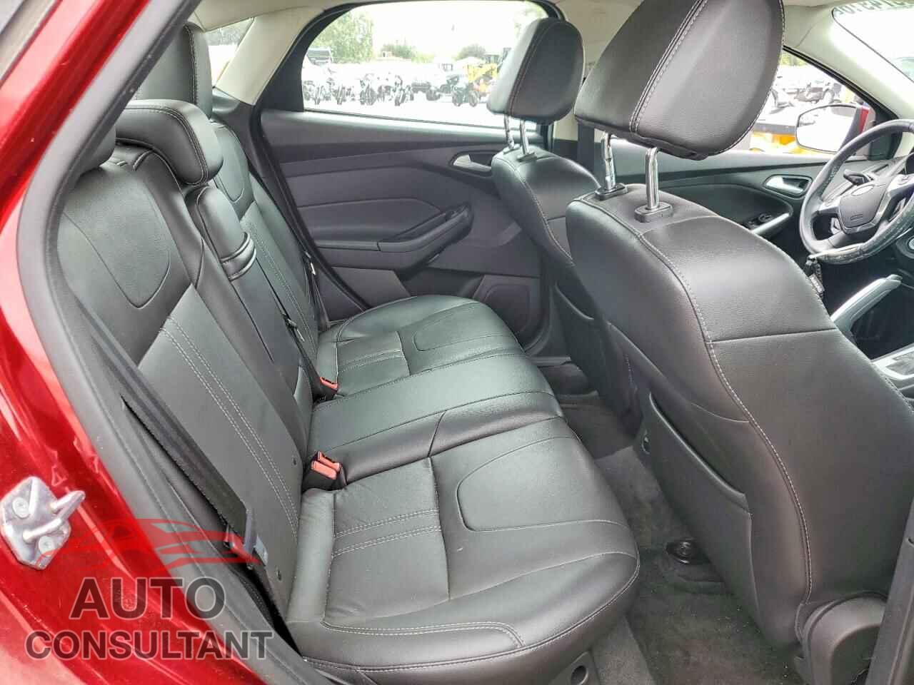 FORD FOCUS 2013 - 1FADP3F26DL110794
