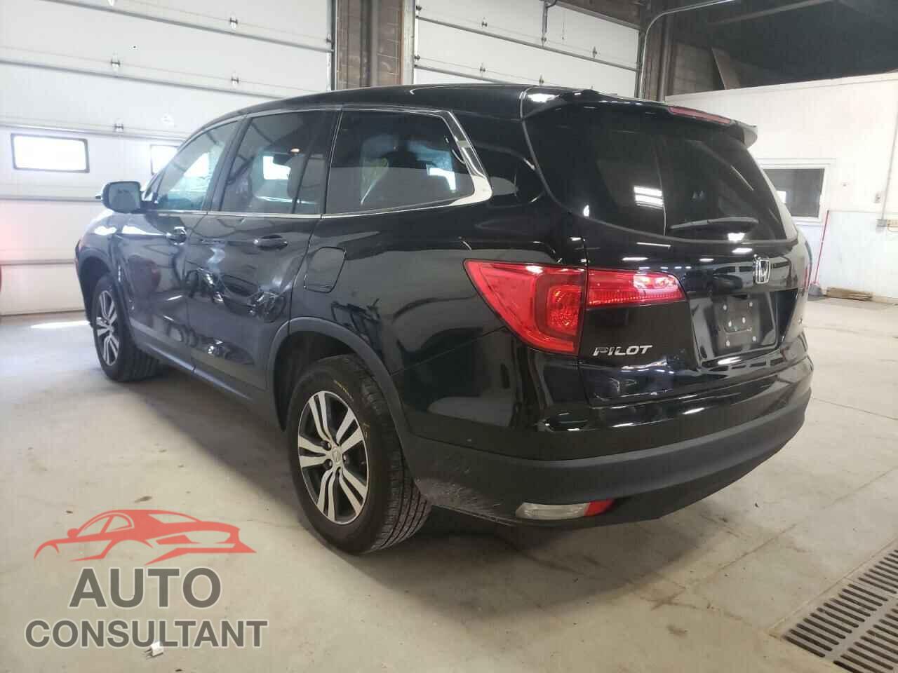 HONDA PILOT 2017 - 5FNYF6H53HB057035
