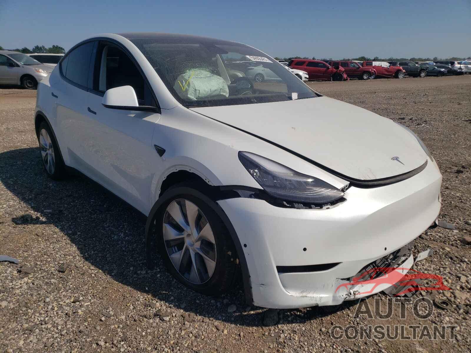 TESLA MODEL Y 2021 - 5YJYGDEEXMF075340