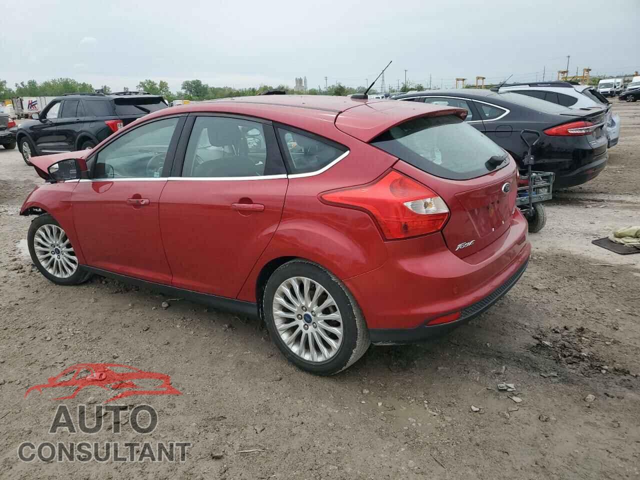 FORD FOCUS 2012 - 1FAHP3N28CL100222