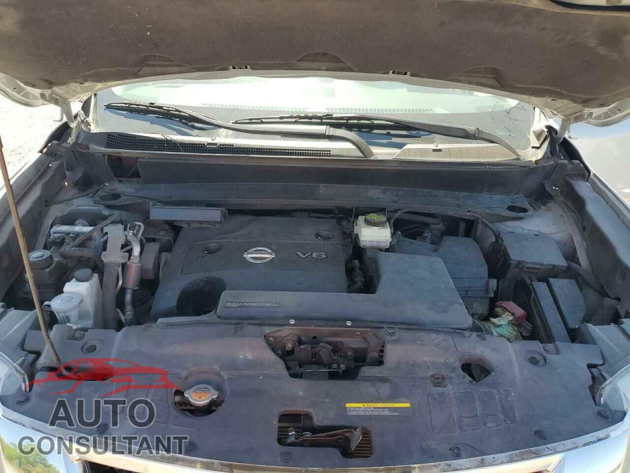 NISSAN PATHFINDER 2015 - 5N1AR2MM4FC660404