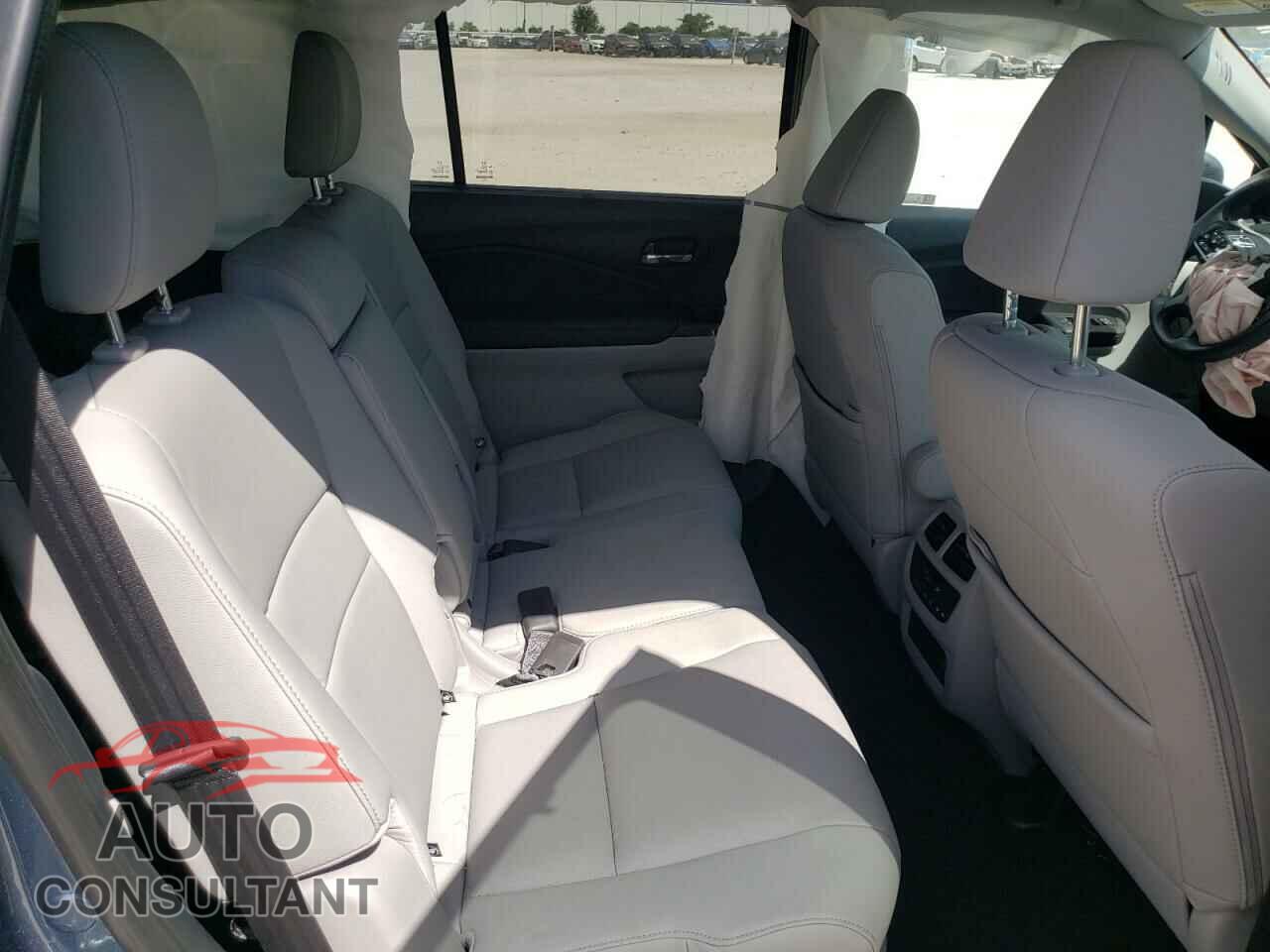 HONDA PILOT 2021 - 5FNYF5H21MB015425
