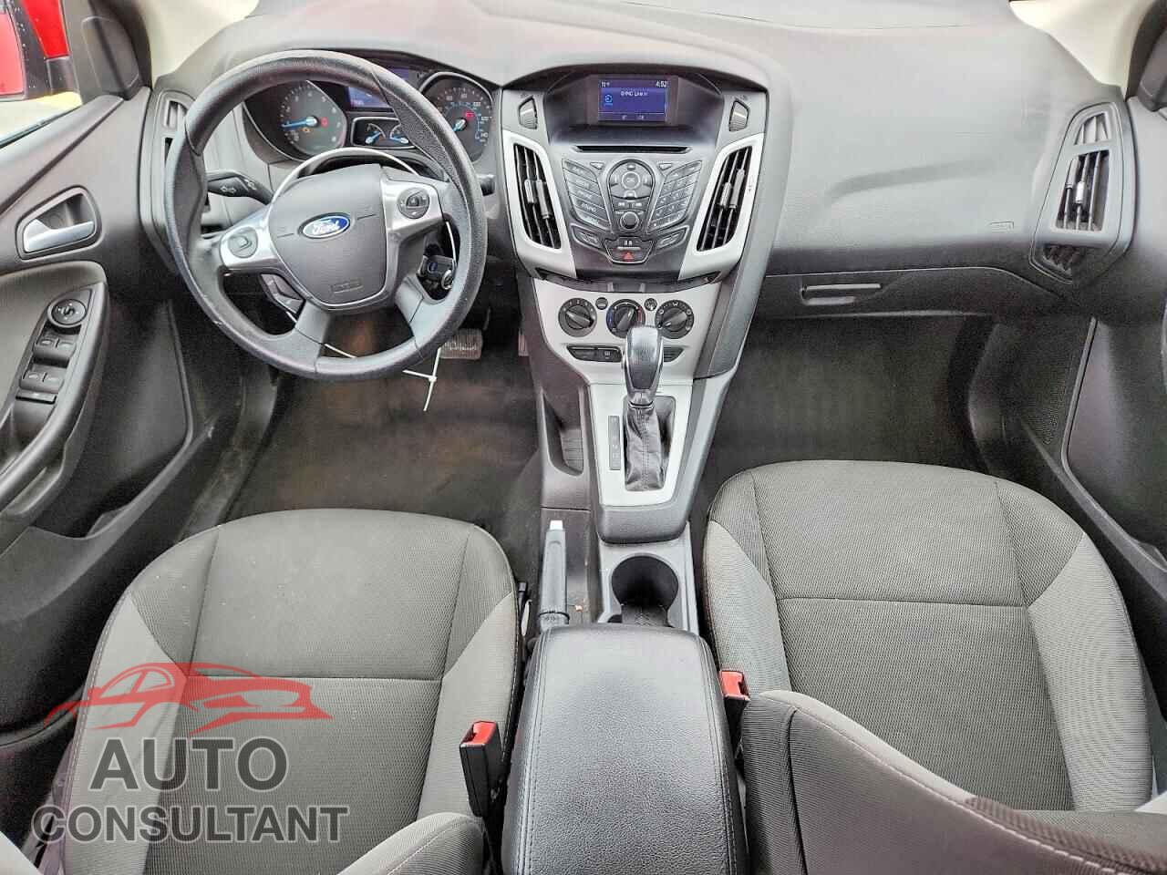 FORD FOCUS 2014 - 1FADP3F27EL393109