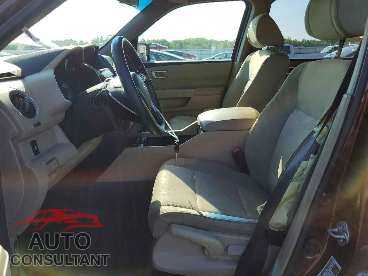 HONDA PILOT 2014 - 5FNYF3H27EB010865