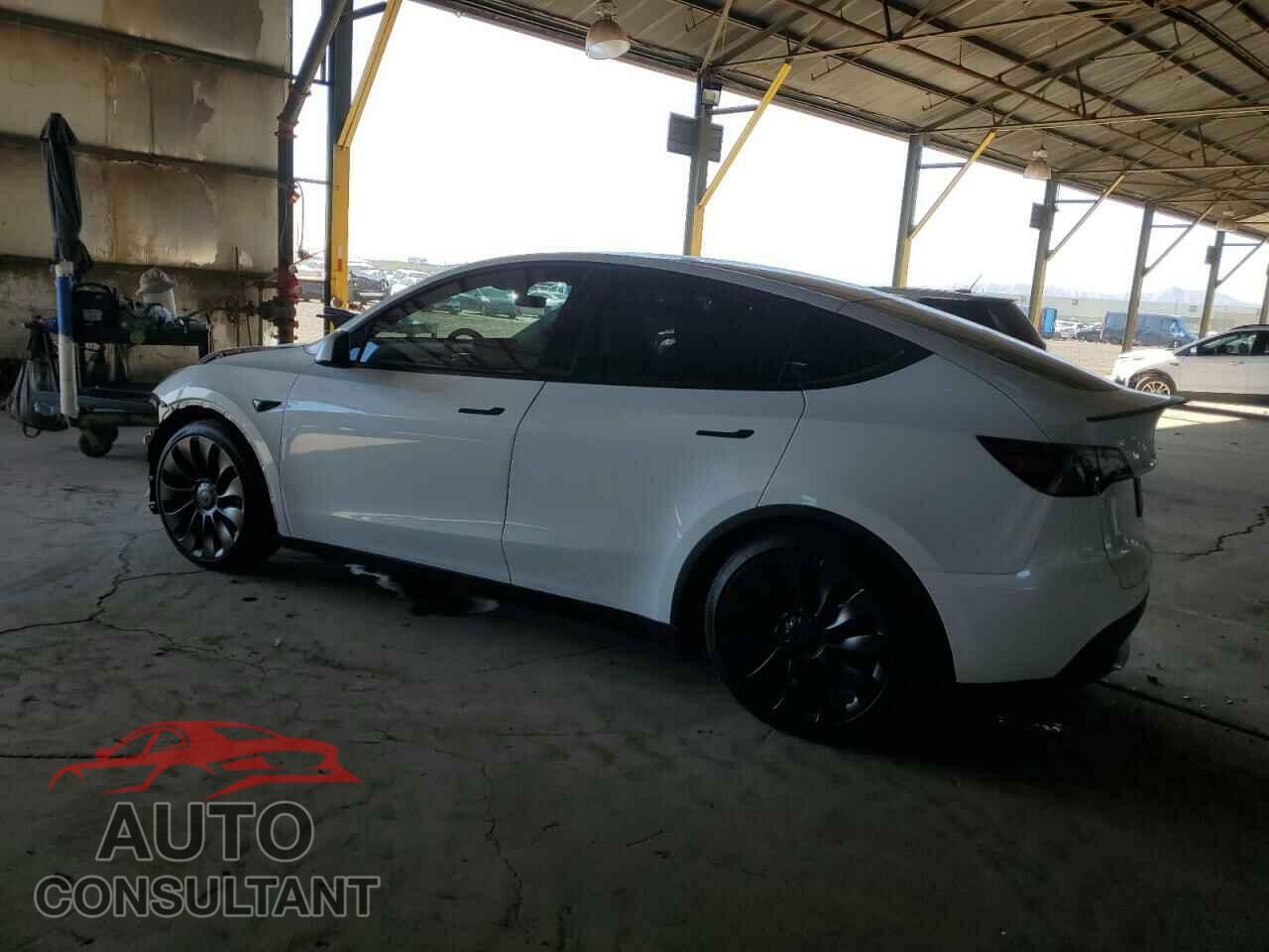 TESLA MODEL Y 2023 - 7SAYGDEF0PF897970