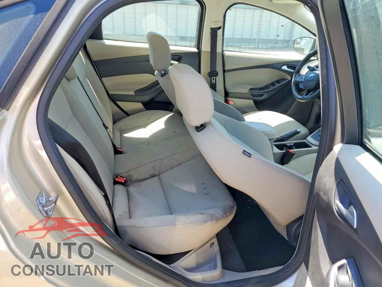 FORD FOCUS 2017 - 1FADP3FE5HL241182