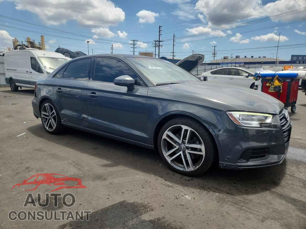 AUDI A3 2019 - WAUAUGFF2KA082093