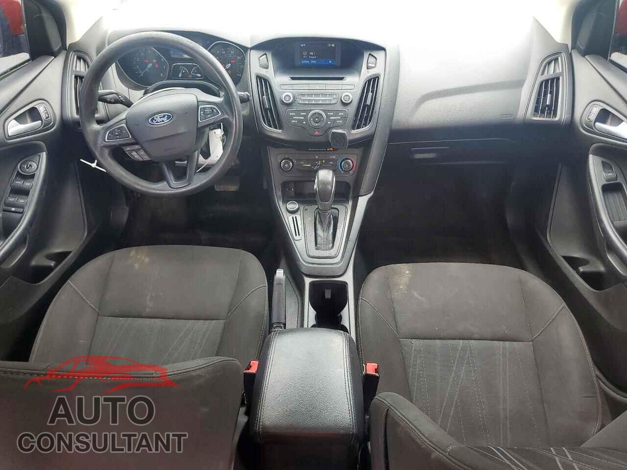 FORD FOCUS 2017 - 1FADP3K28HL258635