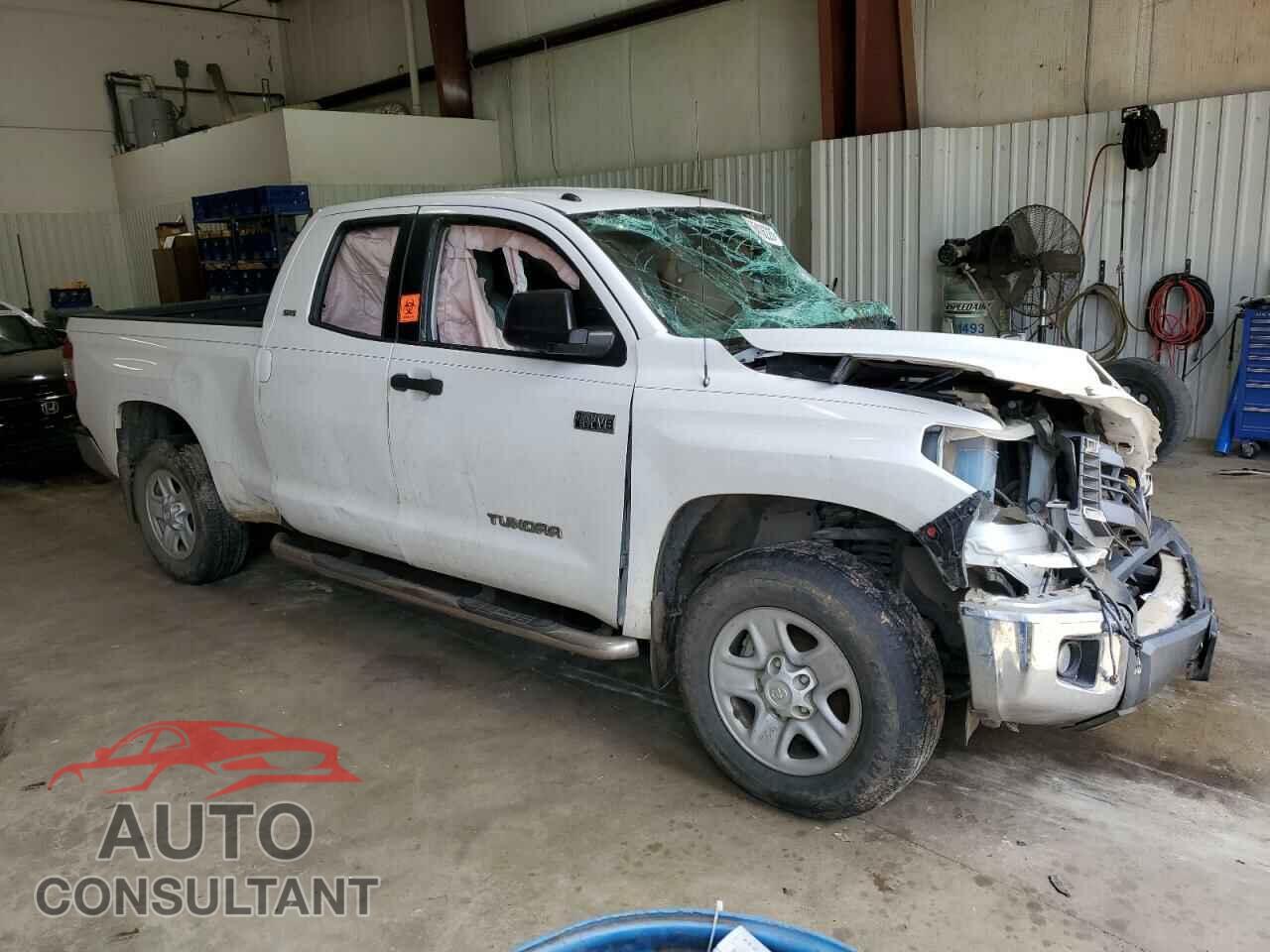 TOYOTA TUNDRA 2014 - 5TFUW5F18EX347314