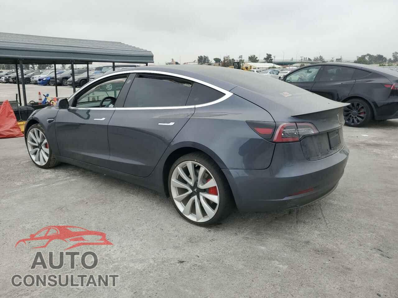 TESLA MODEL 3 2019 - 5YJ3E1EB2KF528769