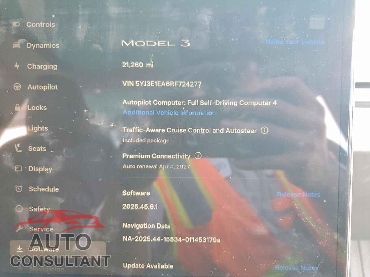TESLA MODEL 3 2024 - 5YJ3E1EA6RF724277