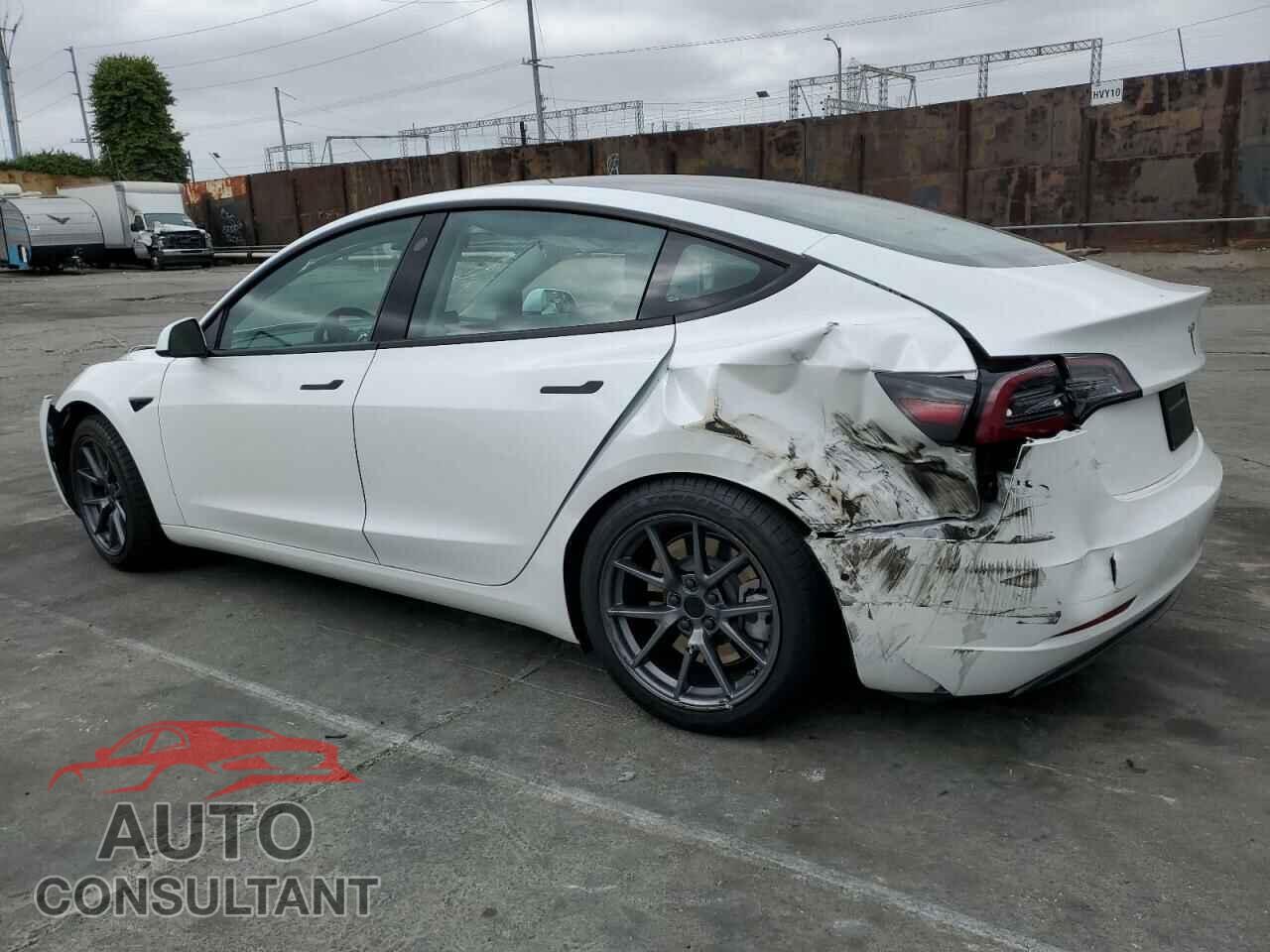 TESLA MODEL 3 2021 - 5YJ3E1EA9MF017537