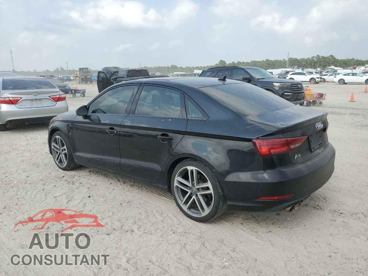 AUDI A3 2019 - WAUAUGFF0KA112112